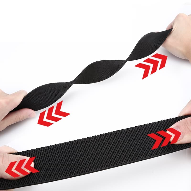 Elastic tactical belt strap stretching during use